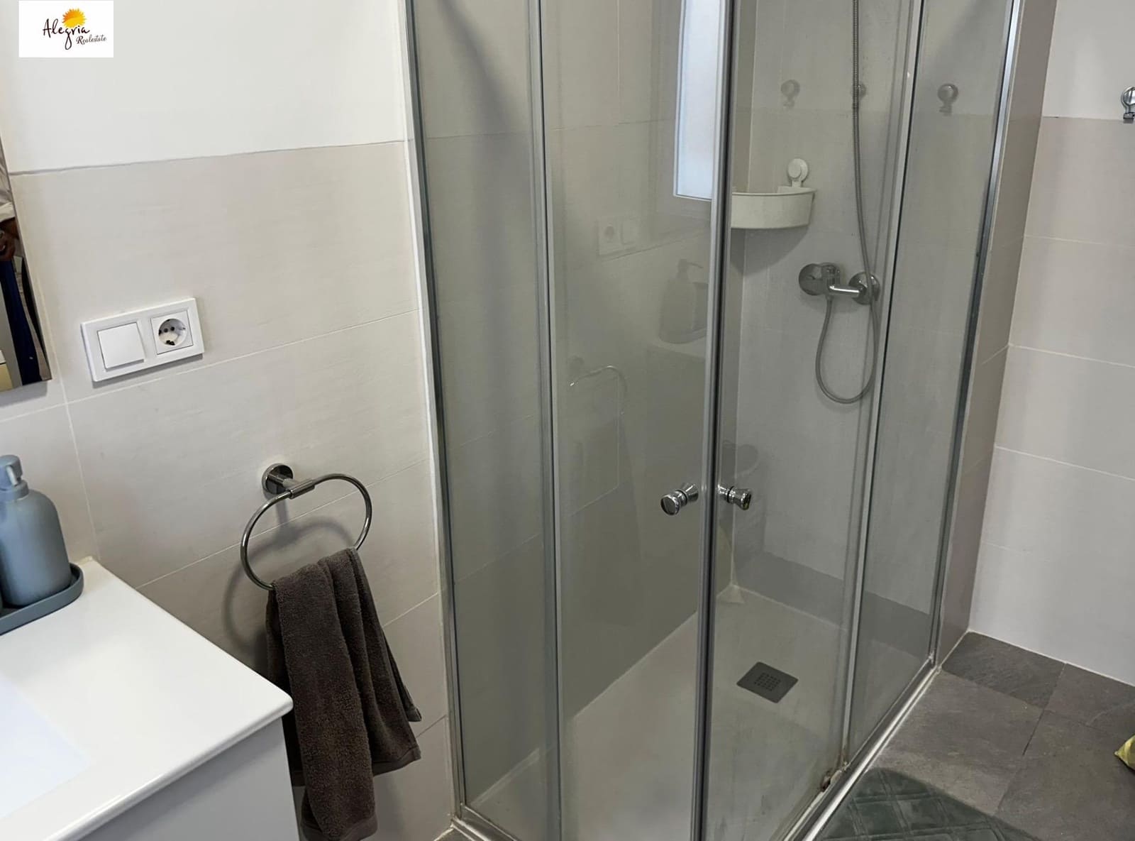 Appartement de 3 chambres à louer à Valence ville - 1 600 € (Ref: 9243085)