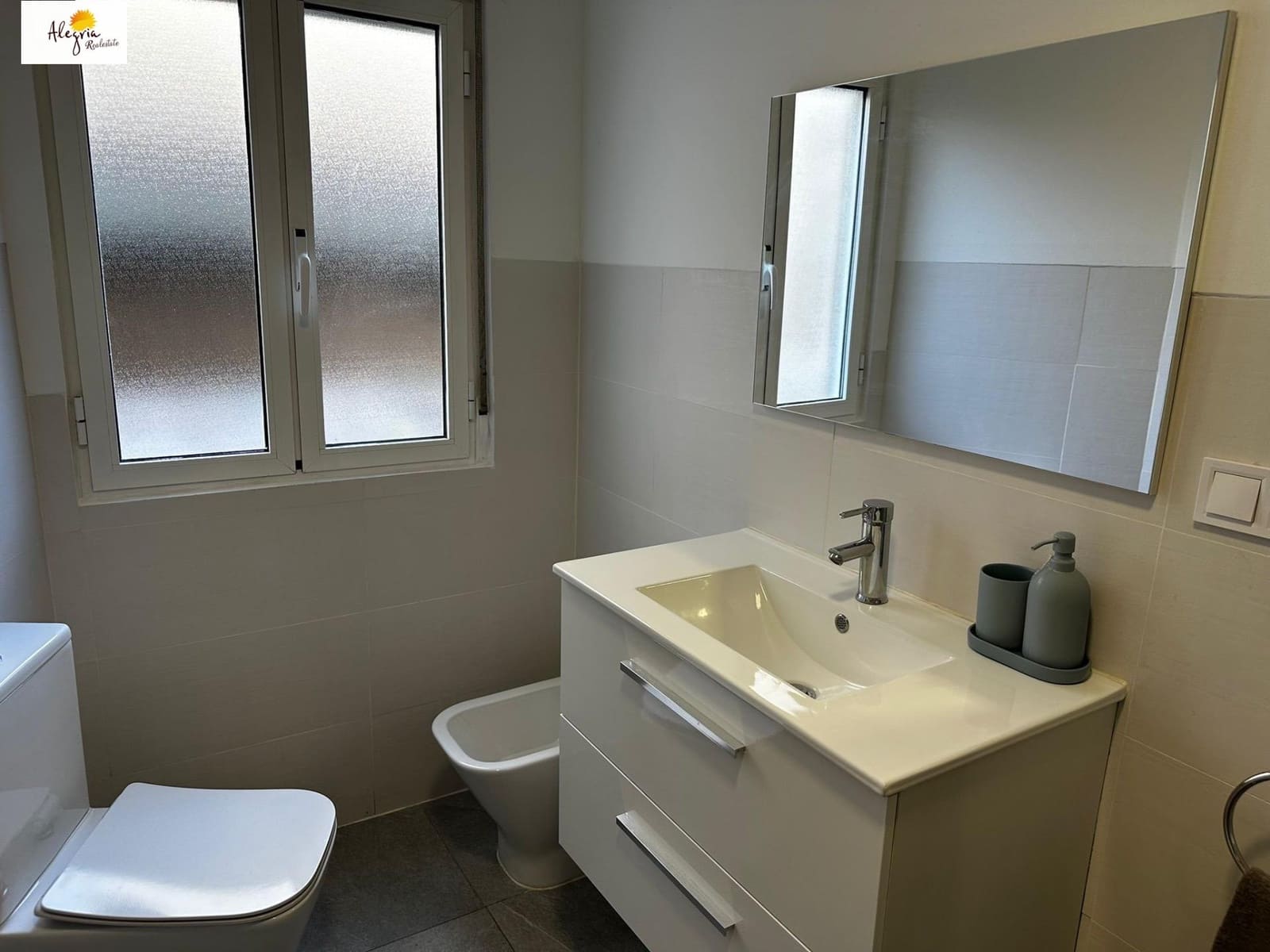 Appartement de 3 chambres à louer à Valence ville - 1 600 € (Ref: 9243085)