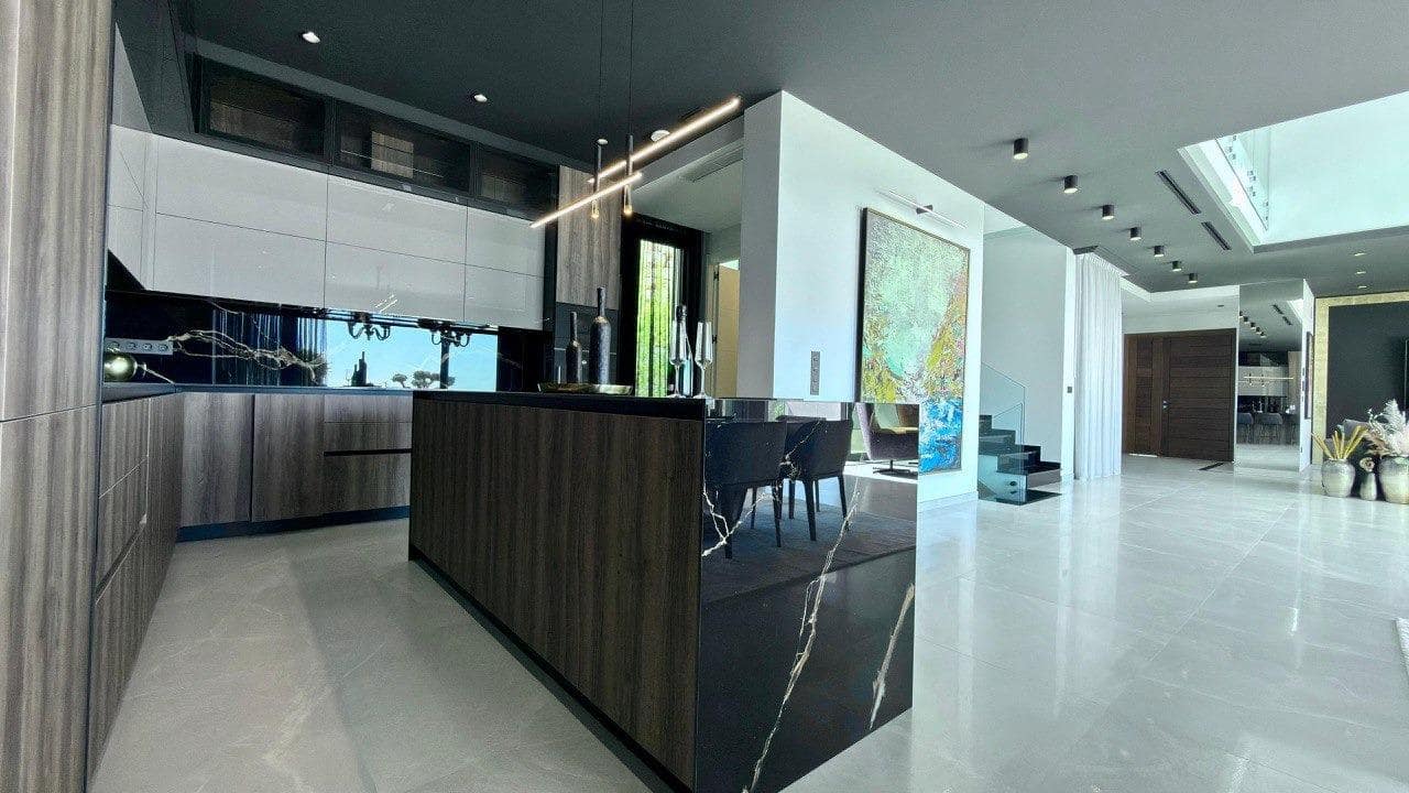 7 sypialnia Willa na sprzedaż w Finestrat z basenem - 4 450 000 € (Ref: 9248760)