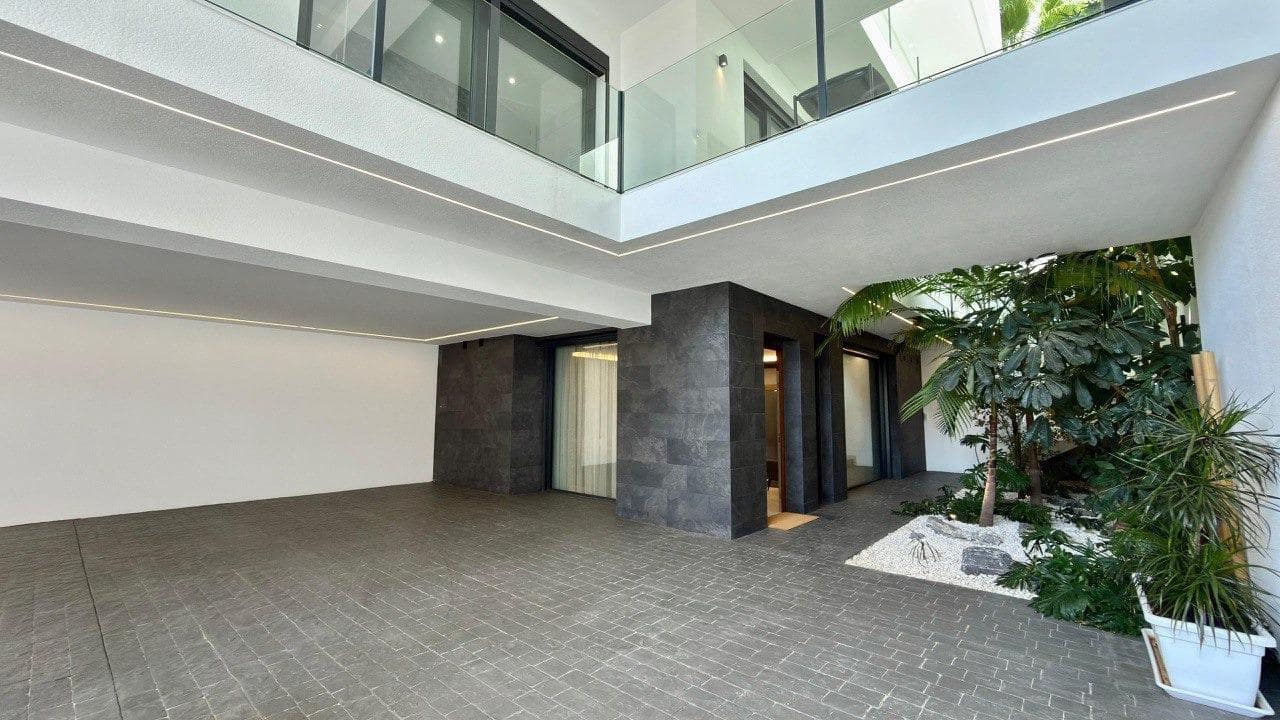 7 sypialnia Willa na sprzedaż w Finestrat z basenem - 4 450 000 € (Ref: 9248760)