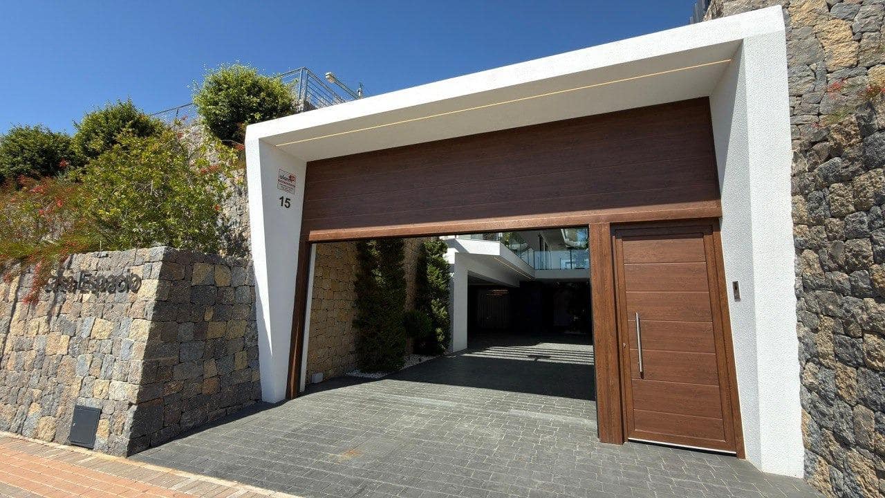 7 sypialnia Willa na sprzedaż w Finestrat z basenem - 4 450 000 € (Ref: 9248760)