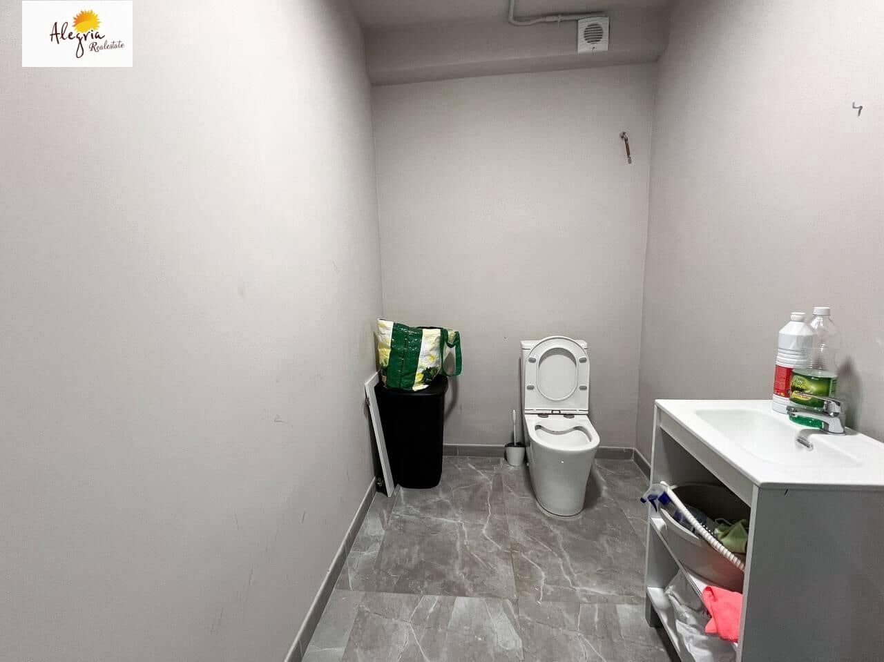 Virksomhed til leje i Valencia by - € 3.500 (Ref: 9301110)