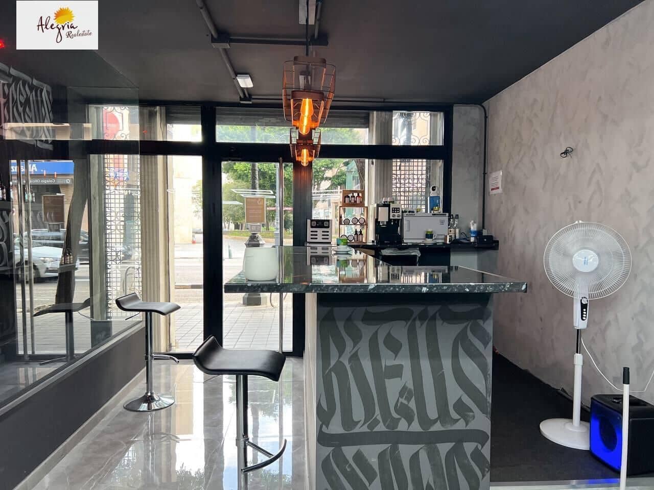 Virksomhed til leje i Valencia by - € 3.500 (Ref: 9301110)