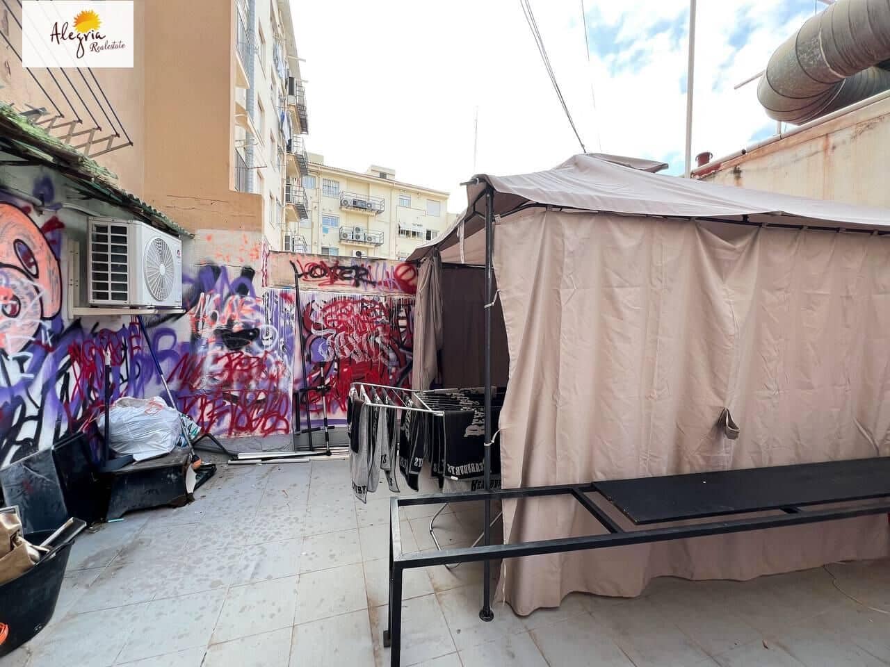 Virksomhed til leje i Valencia by - € 3.500 (Ref: 9301110)