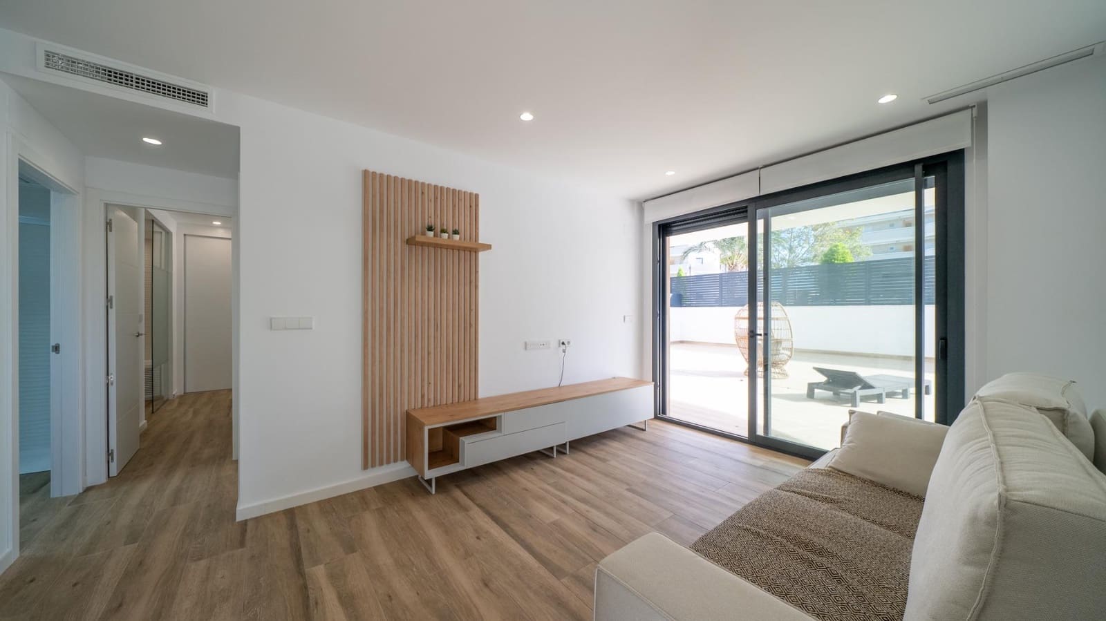 2 soveværelse Lejlighed til leje i Arenales del Sol med swimmingpool - € 1.300 (Ref: 9303663)