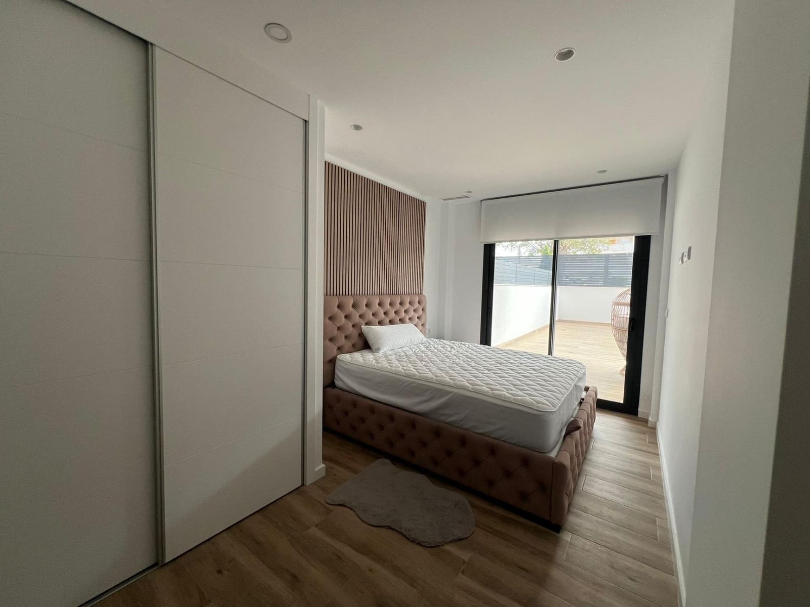 2 soveværelse Lejlighed til leje i Arenales del Sol med swimmingpool - € 1.300 (Ref: 9303663)