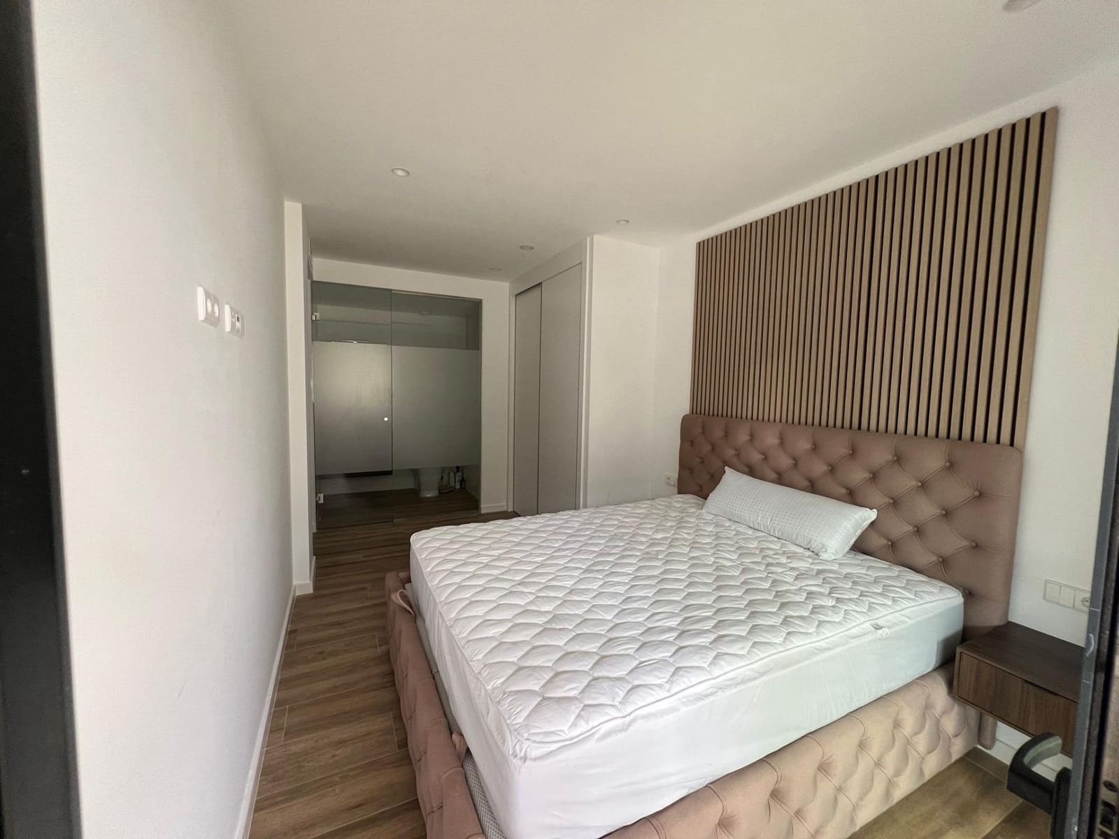 2 soveværelse Lejlighed til leje i Arenales del Sol med swimmingpool - € 1.300 (Ref: 9303663)