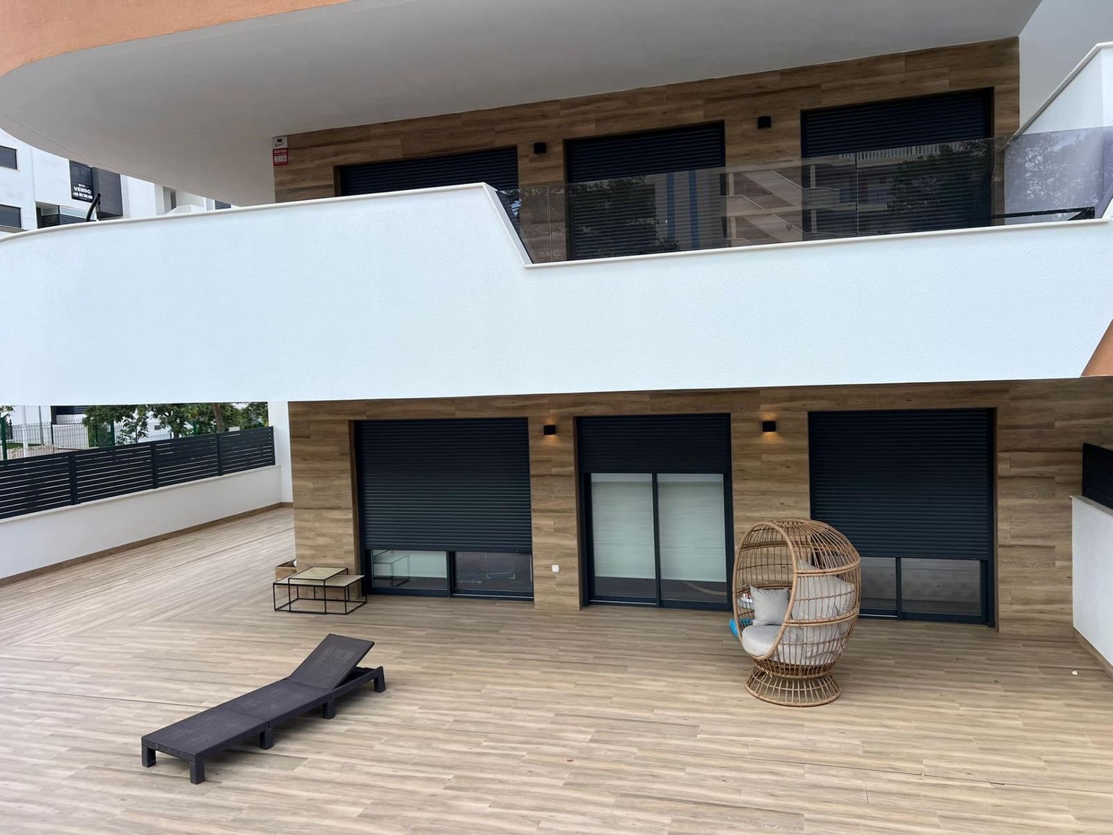 2 soveværelse Lejlighed til leje i Arenales del Sol med swimmingpool - € 1.300 (Ref: 9303663)