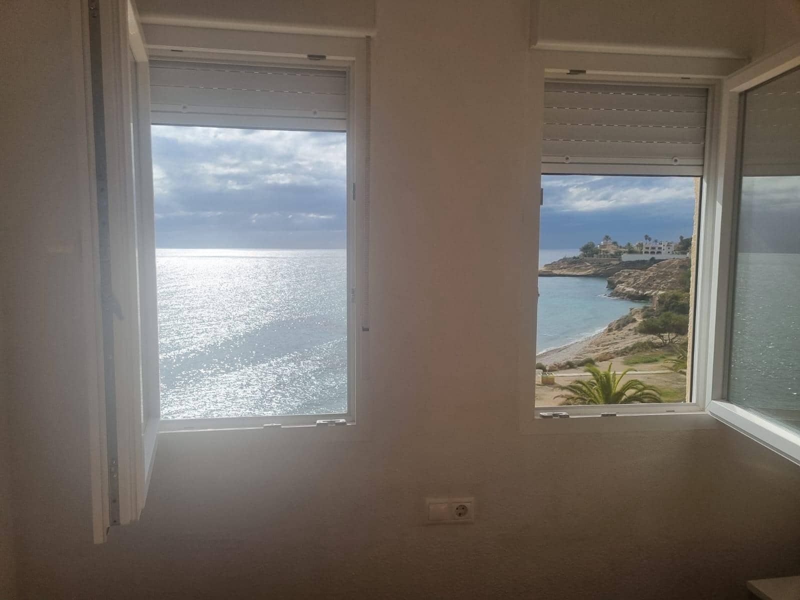 3 soveværelse Bungalow til leje i El Campello med swimmingpool garage - € 1.500 (Ref: 9303667)