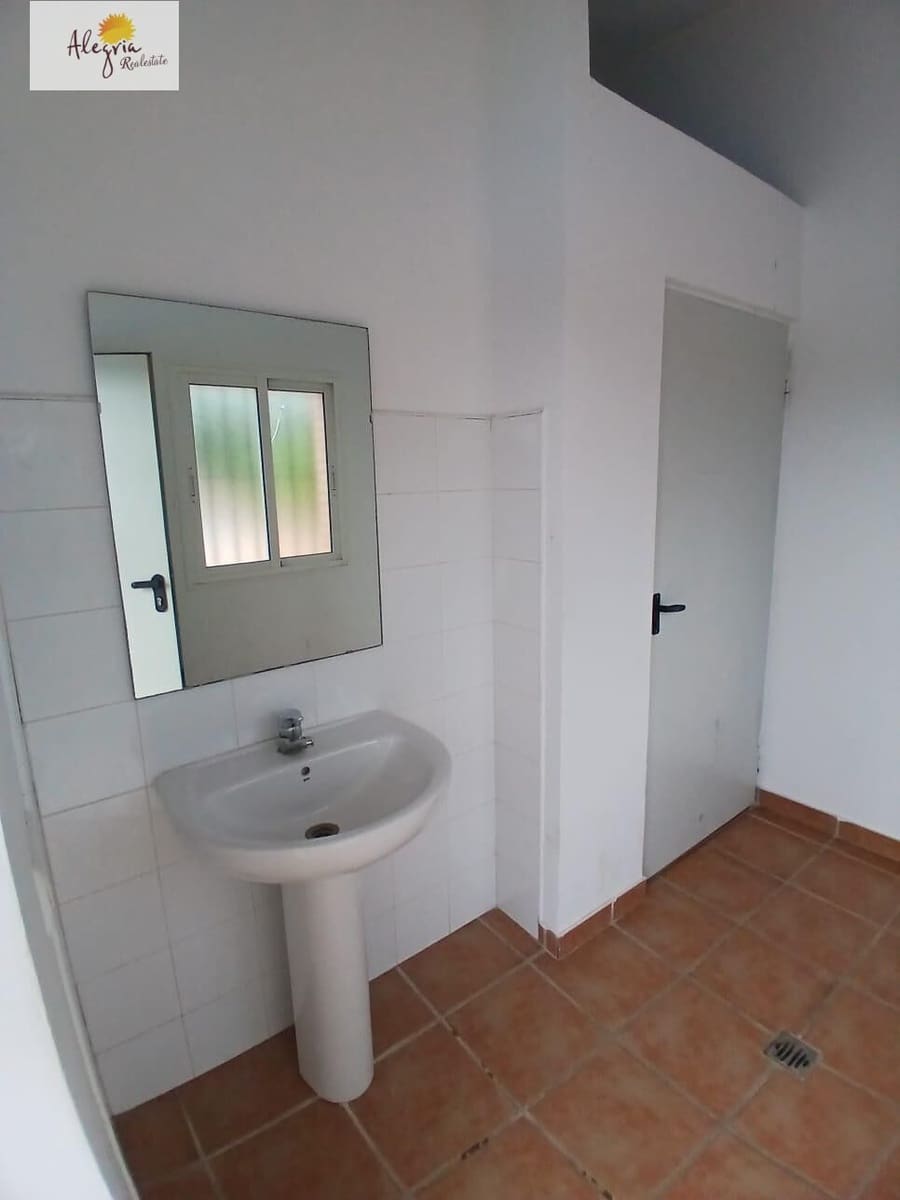 4 bedroom Townhouse for sale in Betera with pool garage - € 350,000 (Ref: 9305121)