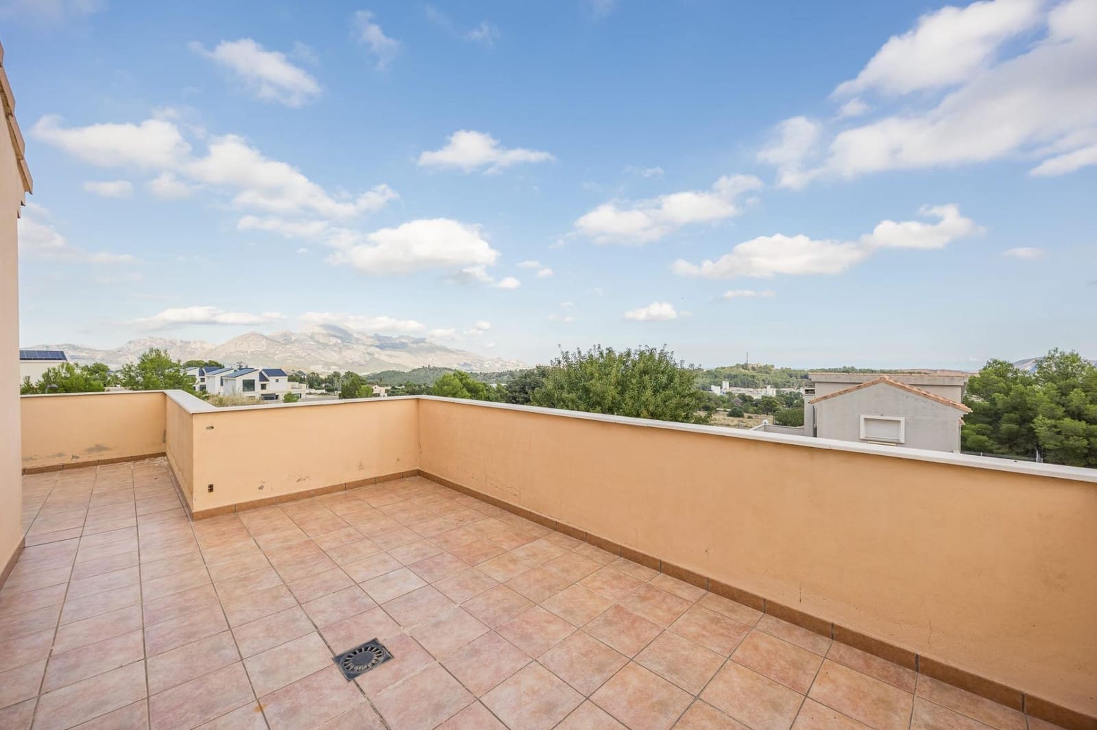 3 sypialnia Willa na sprzedaż w Polop z basenem - 390 000 € (Ref: 9308611)