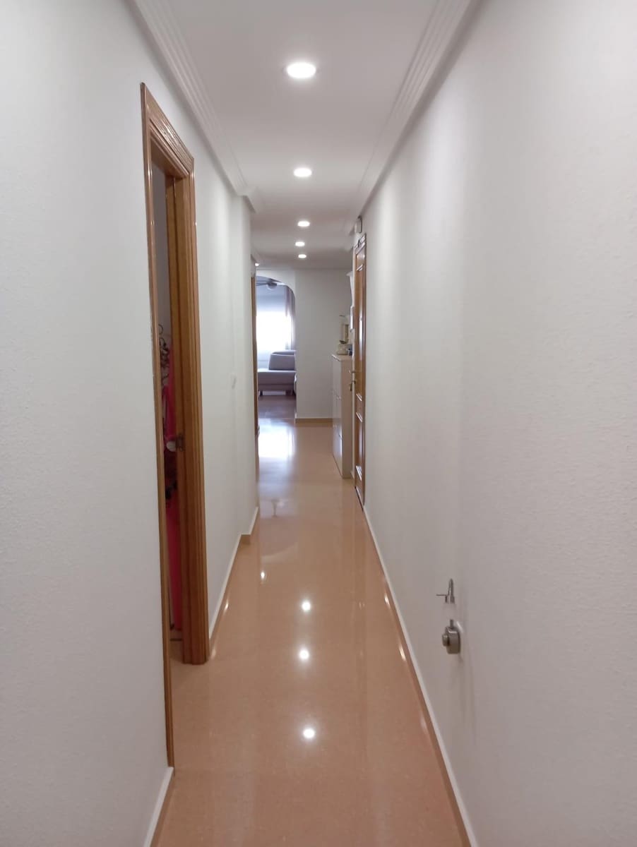 3 bedroom Apartment for sale in San Vicente / Sant Vicent del Raspeig with garage - € 225,000 (Ref: 9308612)