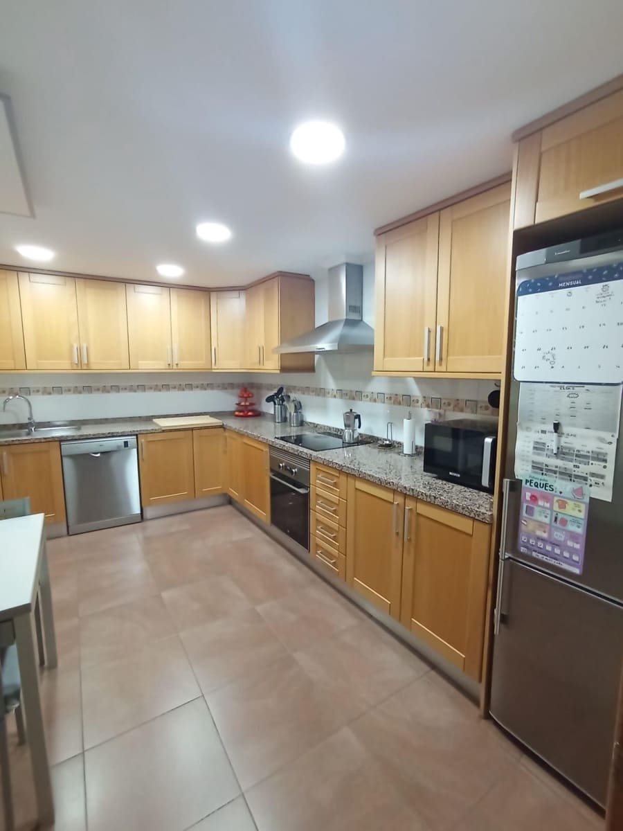 3 bedroom Apartment for sale in San Vicente / Sant Vicent del Raspeig with garage - € 225,000 (Ref: 9308612)