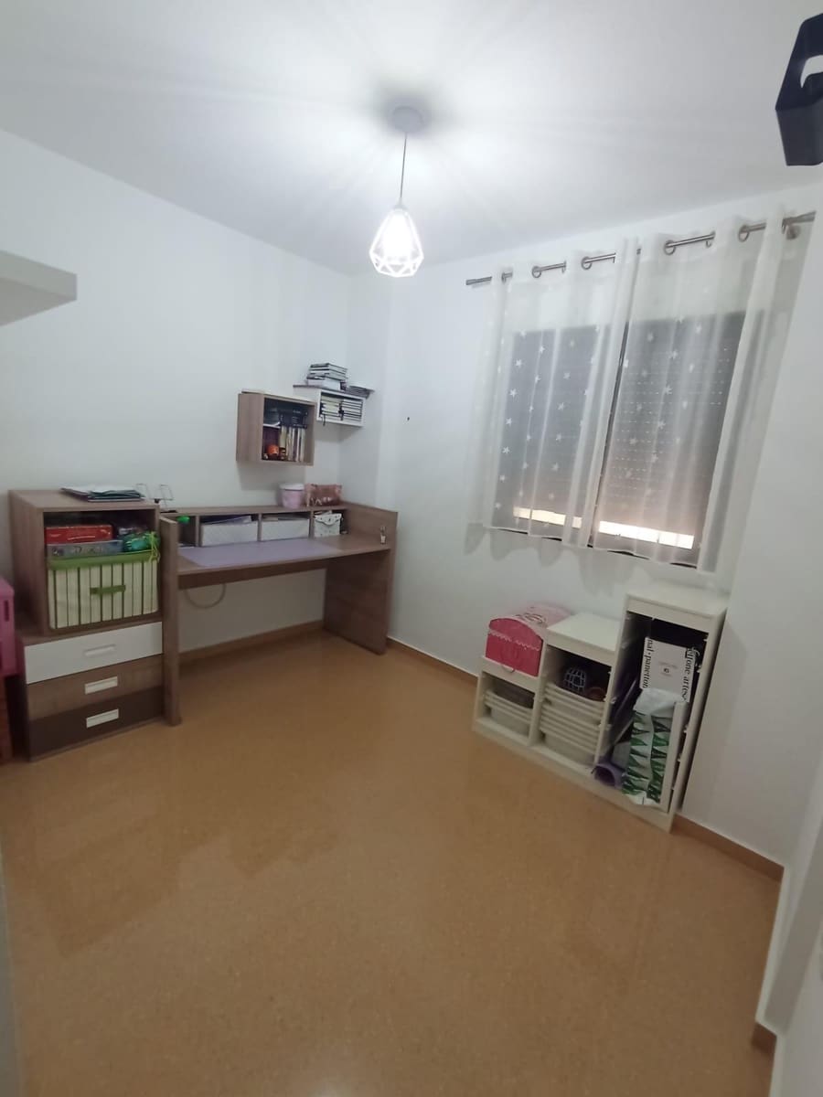 3 bedroom Apartment for sale in San Vicente / Sant Vicent del Raspeig with garage - € 225,000 (Ref: 9308612)