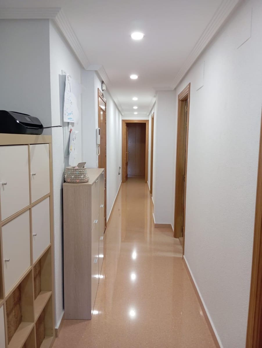 3 bedroom Apartment for sale in San Vicente / Sant Vicent del Raspeig with garage - € 225,000 (Ref: 9308612)