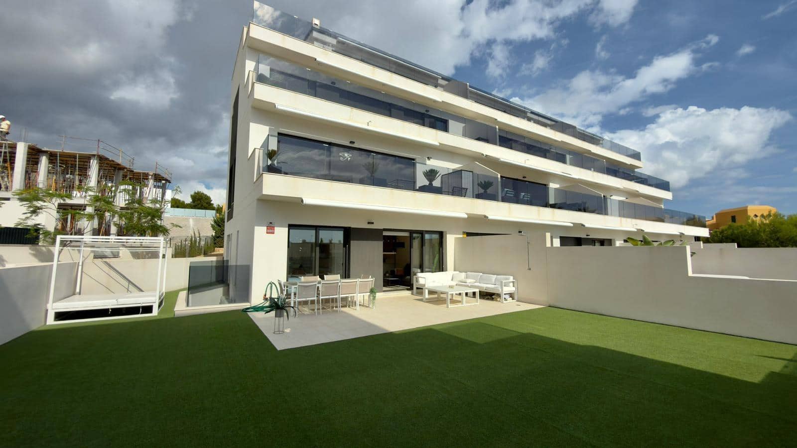 Apartamento de 3 habitaciones en Finestrat en alquiler con piscina - 2.500 € (Ref: 9322006)