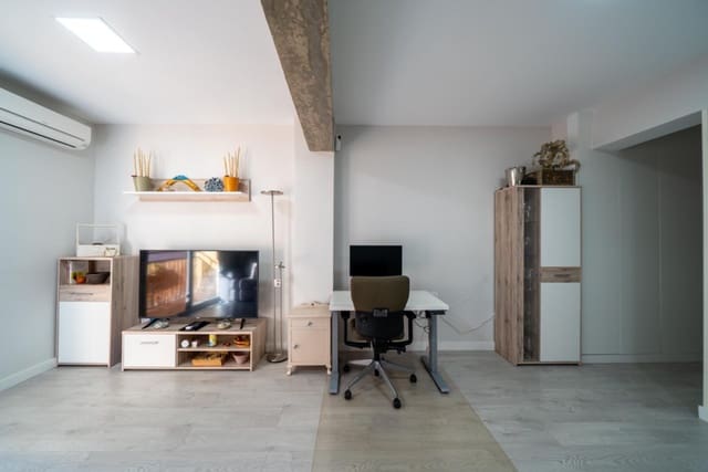 3 soveværelse Lejlighed til leje i Alicante by - € 1.800 (Ref: 9330752)