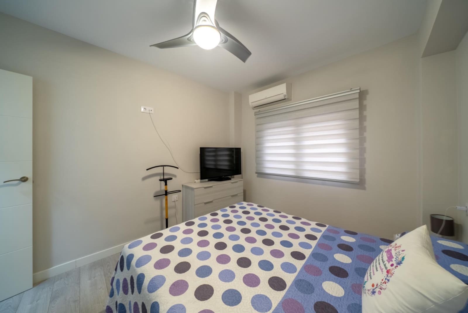 3 soveværelse Lejlighed til leje i Alicante by - € 1.800 (Ref: 9330752)