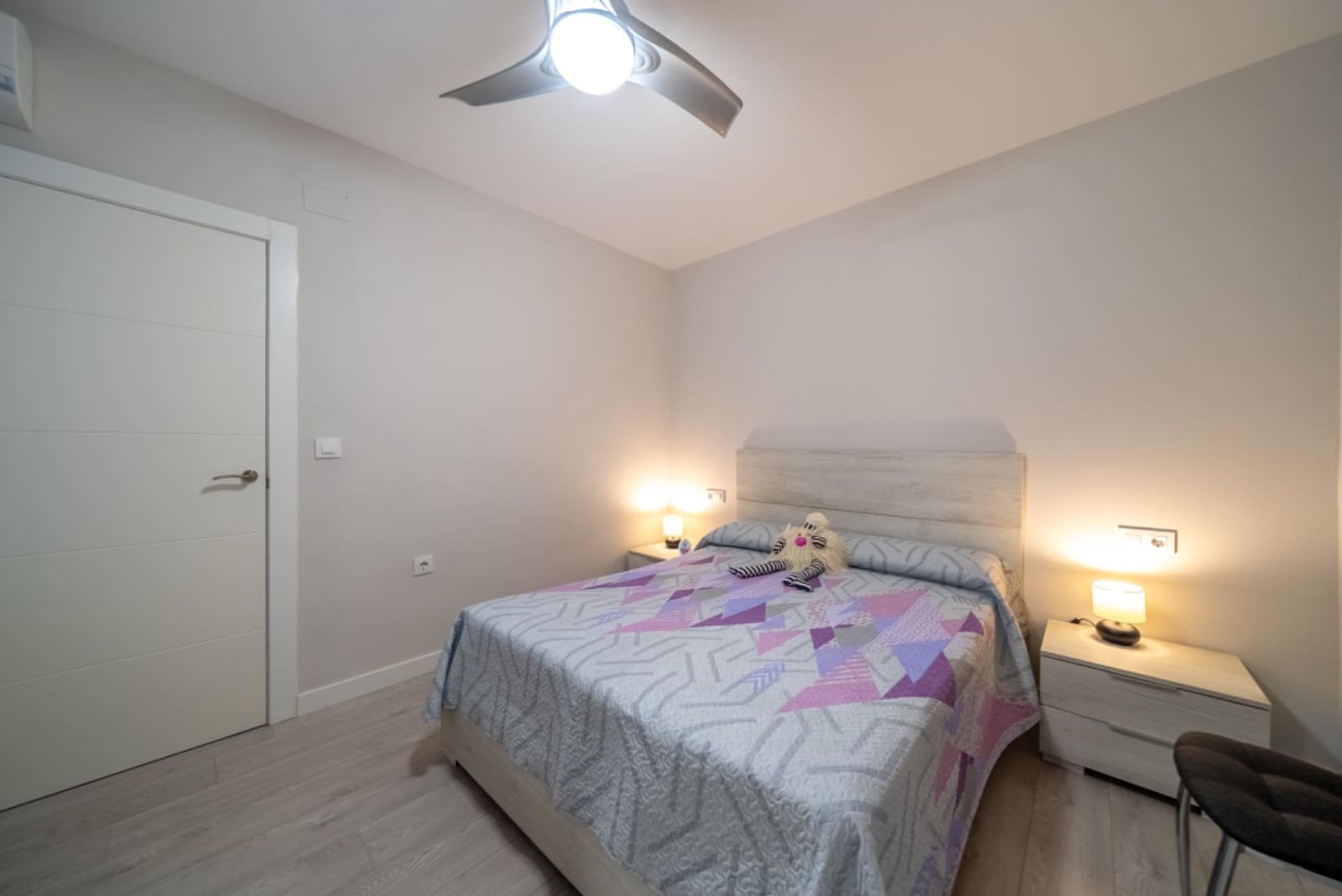 3 soveværelse Lejlighed til leje i Alicante by - € 1.800 (Ref: 9330752)