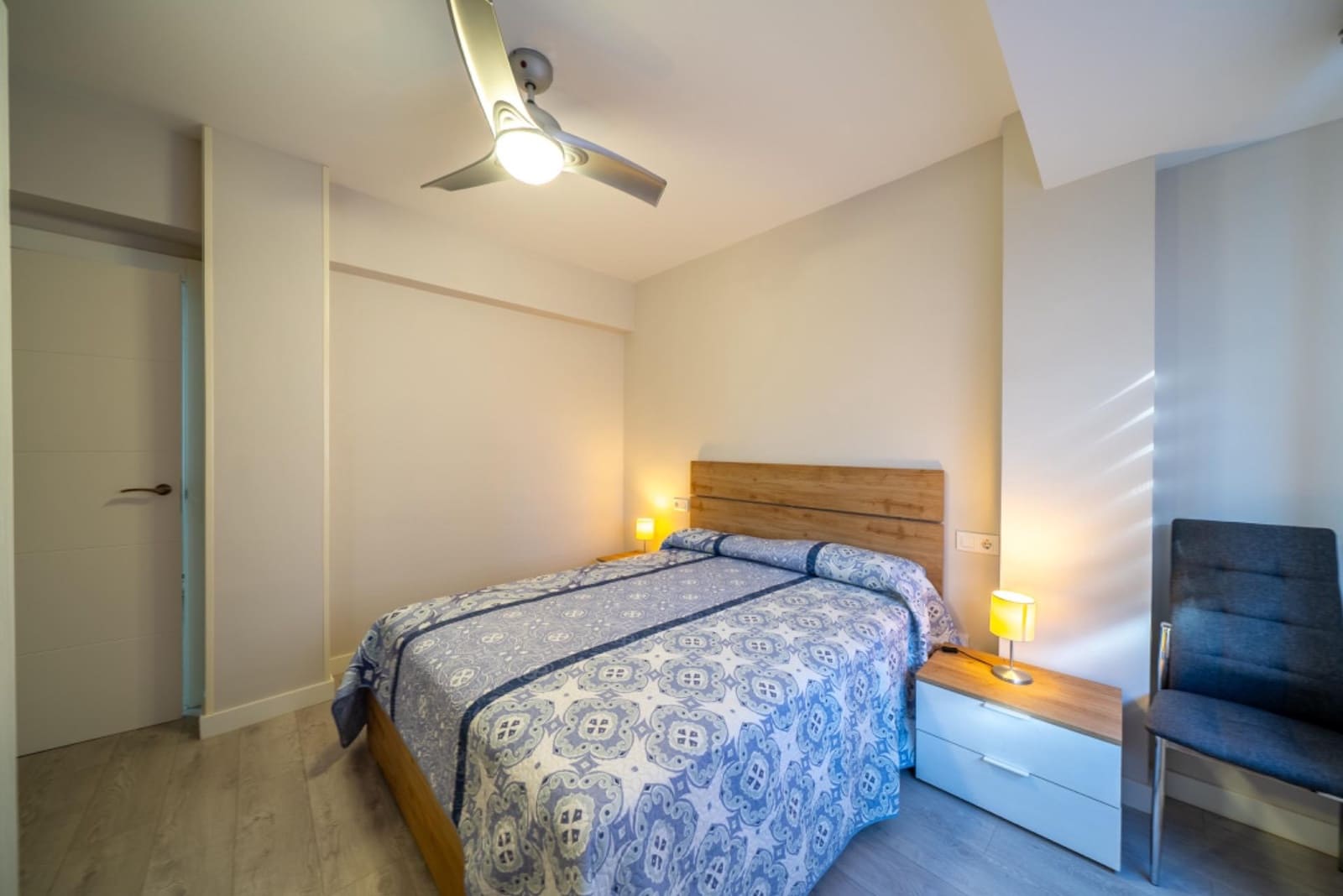 3 soveværelse Lejlighed til leje i Alicante by - € 1.800 (Ref: 9330752)