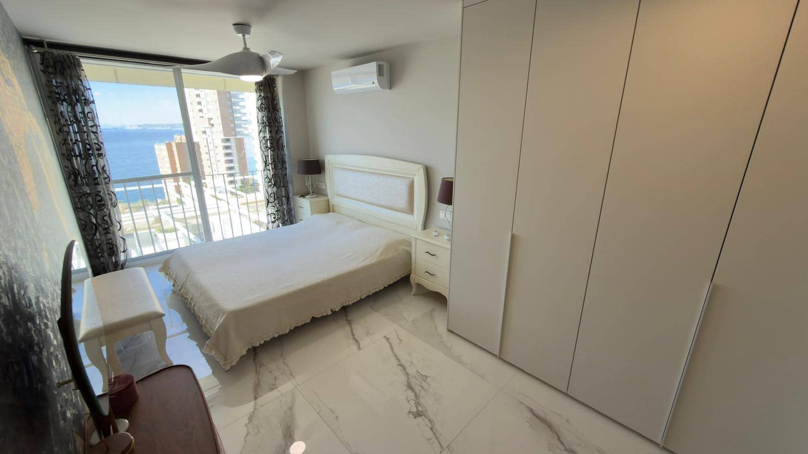 3 soverom Penthouse til salgs i Benidorm med svømmebasseng - € 550 000 (Ref: 9335065)