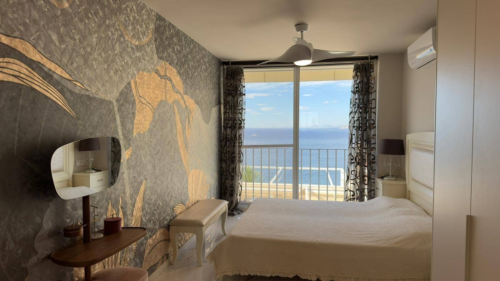 3 soverom Penthouse til salgs i Benidorm med svømmebasseng - € 550 000 (Ref: 9335065)