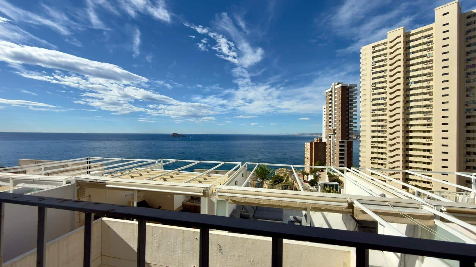 3 soverom Penthouse til salgs i Benidorm med svømmebasseng - € 550 000 (Ref: 9335065)