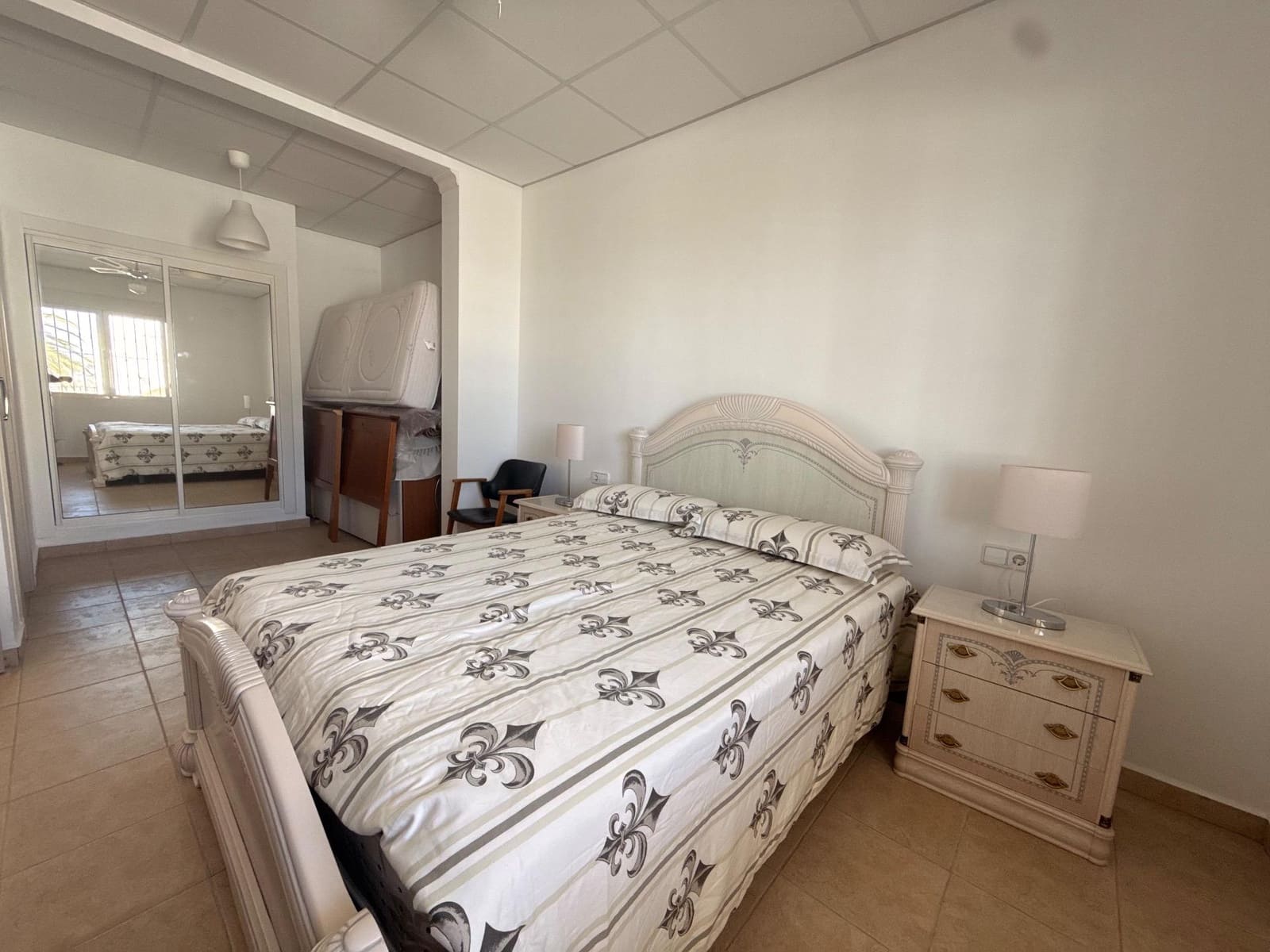 4 sypialnia Willa na sprzedaż w Calpe / Calp z basenem garażem - 716 000 € (Ref: 9335068)