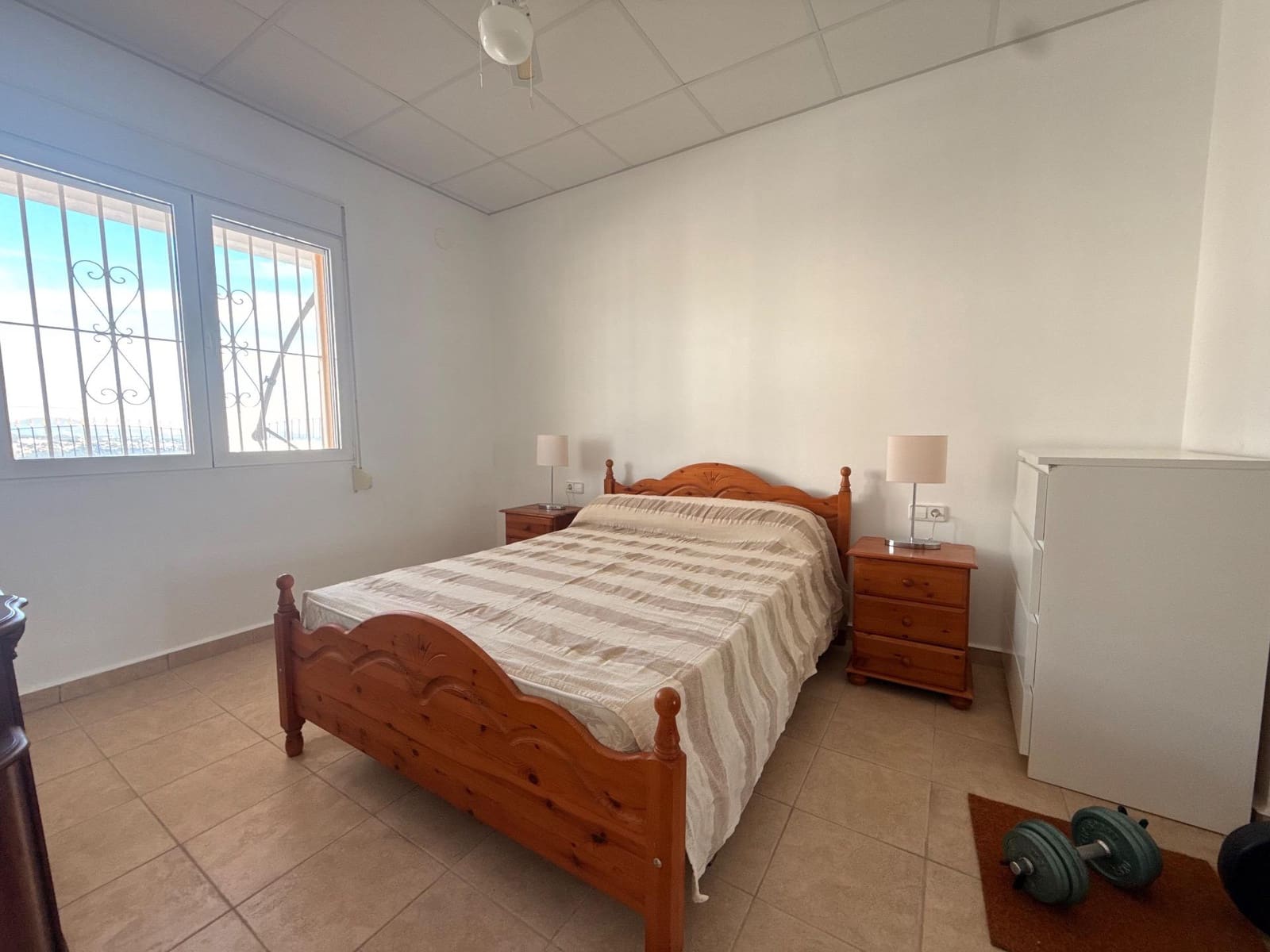 4 sypialnia Willa na sprzedaż w Calpe / Calp z basenem garażem - 716 000 € (Ref: 9335068)