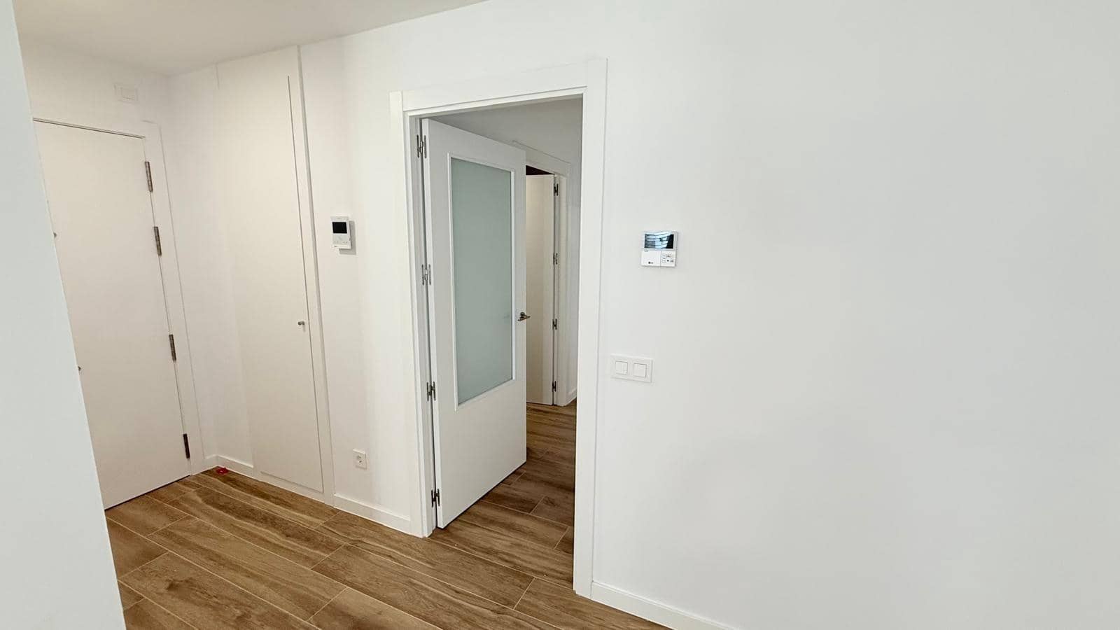 Apartamento de 2 habitaciones en San Juan de Alicante / Sant Joan d'Alacant en alquiler con piscina garaje - 1.700 € (Ref: 9341304)