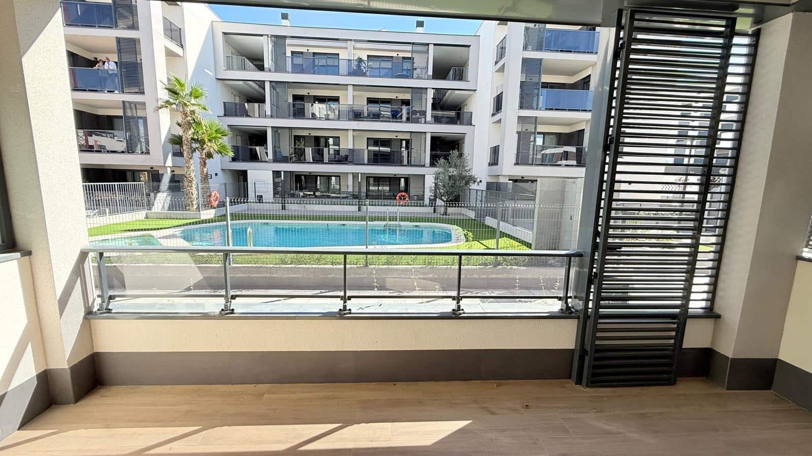 Apartamento de 2 habitaciones en San Juan de Alicante / Sant Joan d'Alacant en alquiler con piscina garaje - 1.700 € (Ref: 9341304)