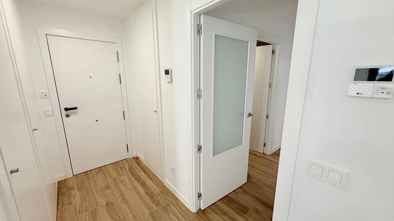 Apartamento de 2 habitaciones en San Juan de Alicante / Sant Joan d'Alacant en alquiler con piscina garaje - 1.700 € (Ref: 9341304)