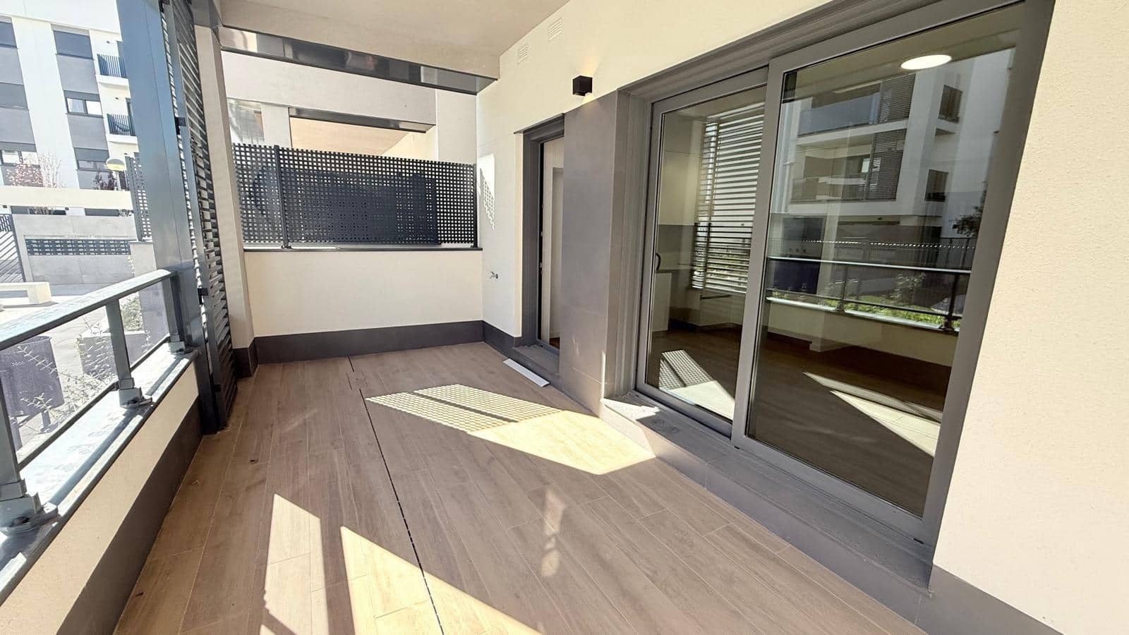 Apartamento de 2 habitaciones en San Juan de Alicante / Sant Joan d'Alacant en alquiler con piscina garaje - 1.700 € (Ref: 9341304)