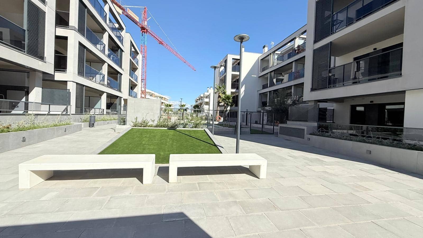 Apartamento de 2 habitaciones en San Juan de Alicante / Sant Joan d'Alacant en alquiler con piscina garaje - 1.700 € (Ref: 9341304)