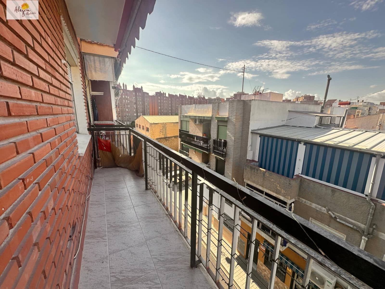 3 sypialnia Apartament na sprzedaż w Miasto Alicante / Alacant - 139 000 € (Ref: 9343253)