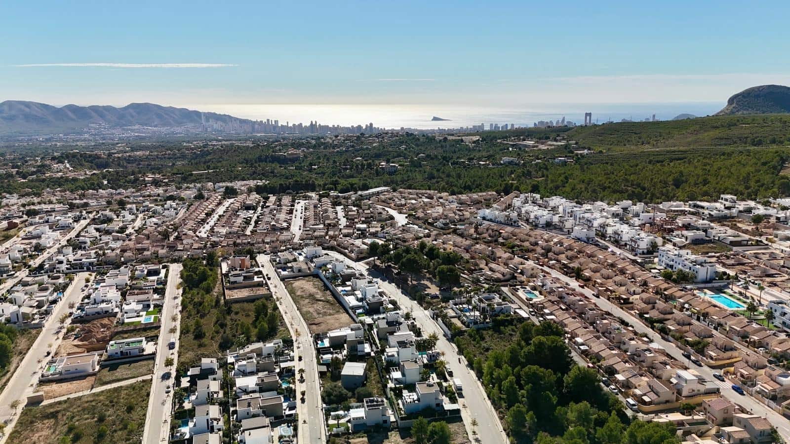 3 bedroom Villa for sale in Polop with pool - € 449,000 (Ref: 9344895)