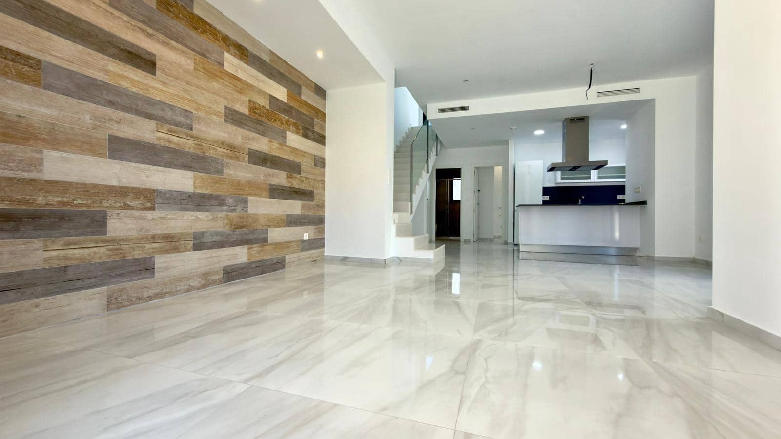 3 bedroom Villa for sale in Polop with pool - € 449,000 (Ref: 9344895)