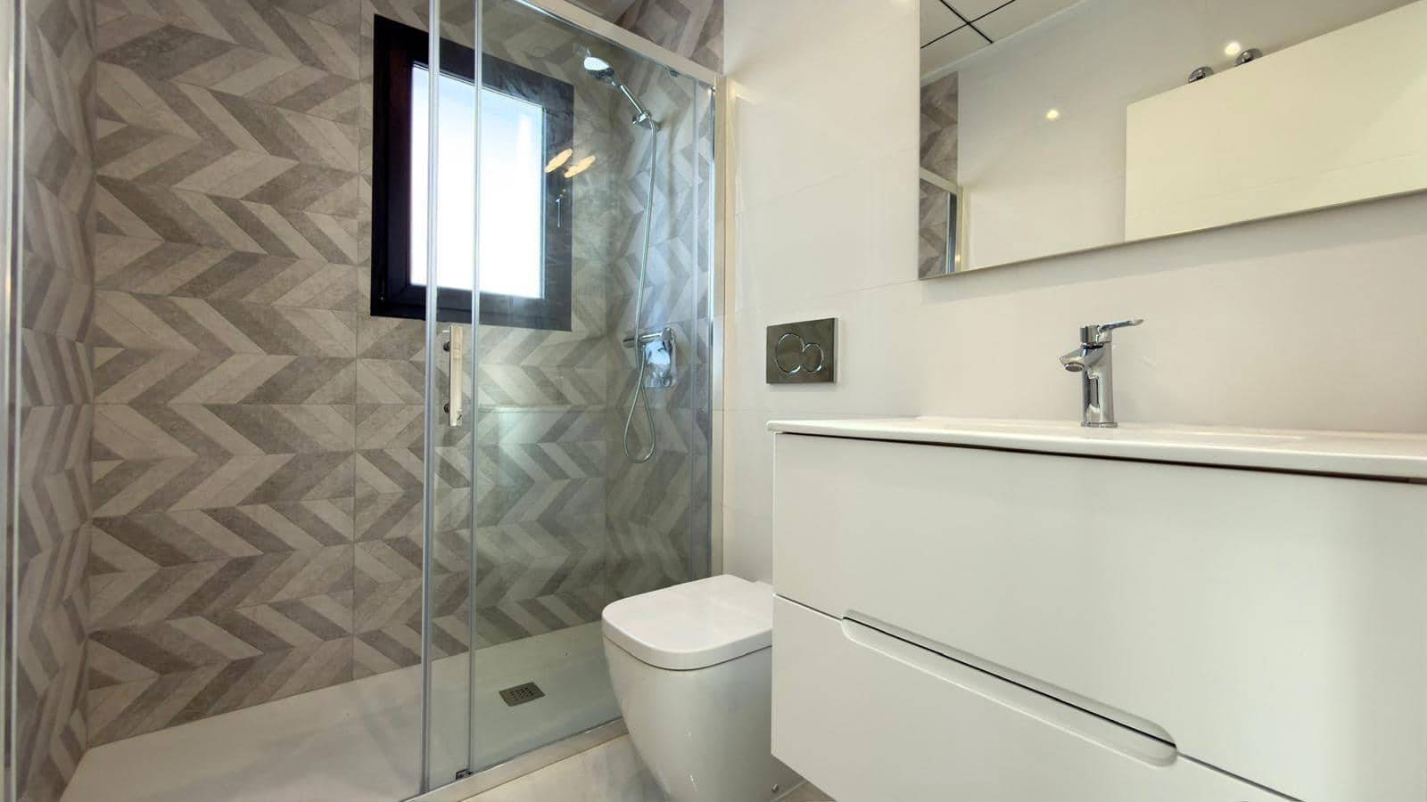 3 bedroom Villa for sale in Polop with pool - € 449,000 (Ref: 9344895)