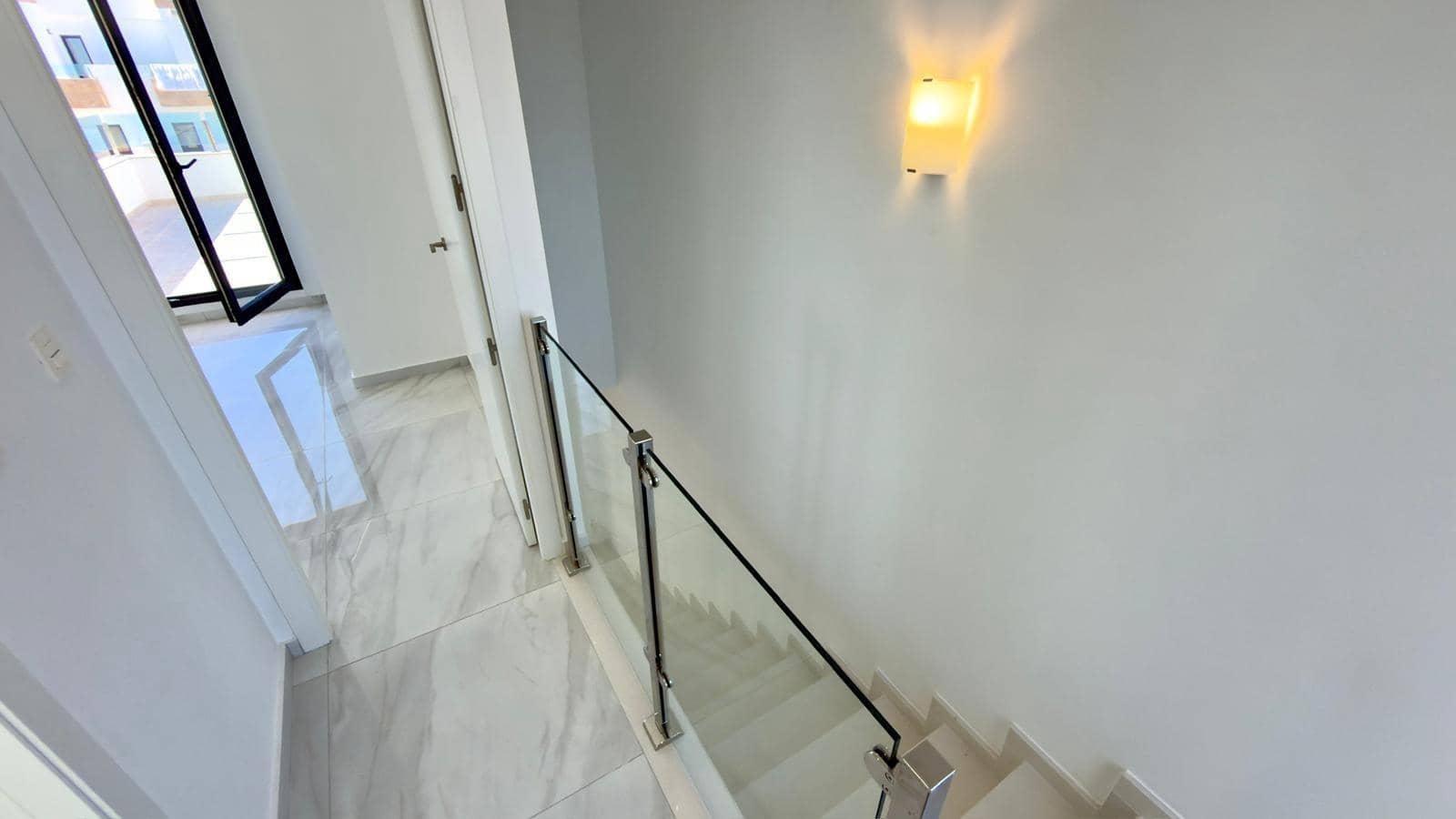 3 bedroom Villa for sale in Polop with pool - € 449,000 (Ref: 9344895)