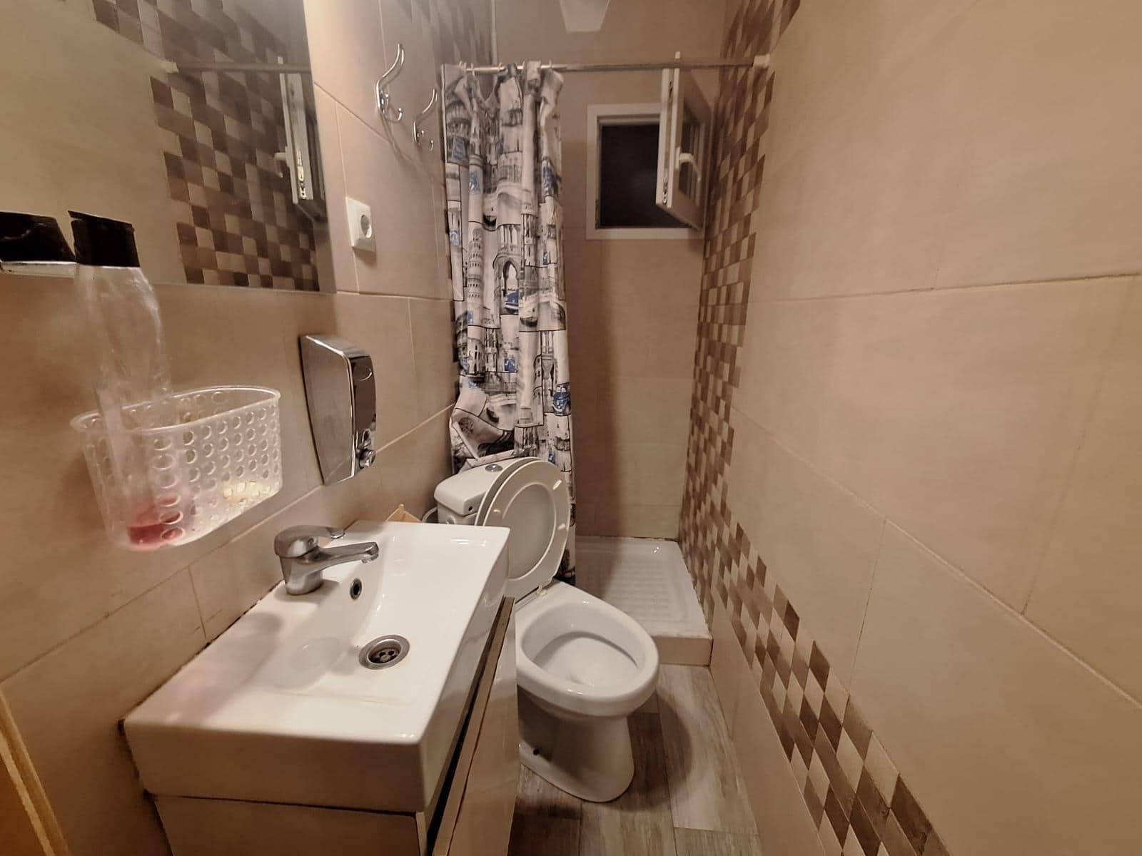 3 makuuhuone Asunto myytävänä paikassa Alicante kaupunki - 179 000 € (Ref: 9344896)