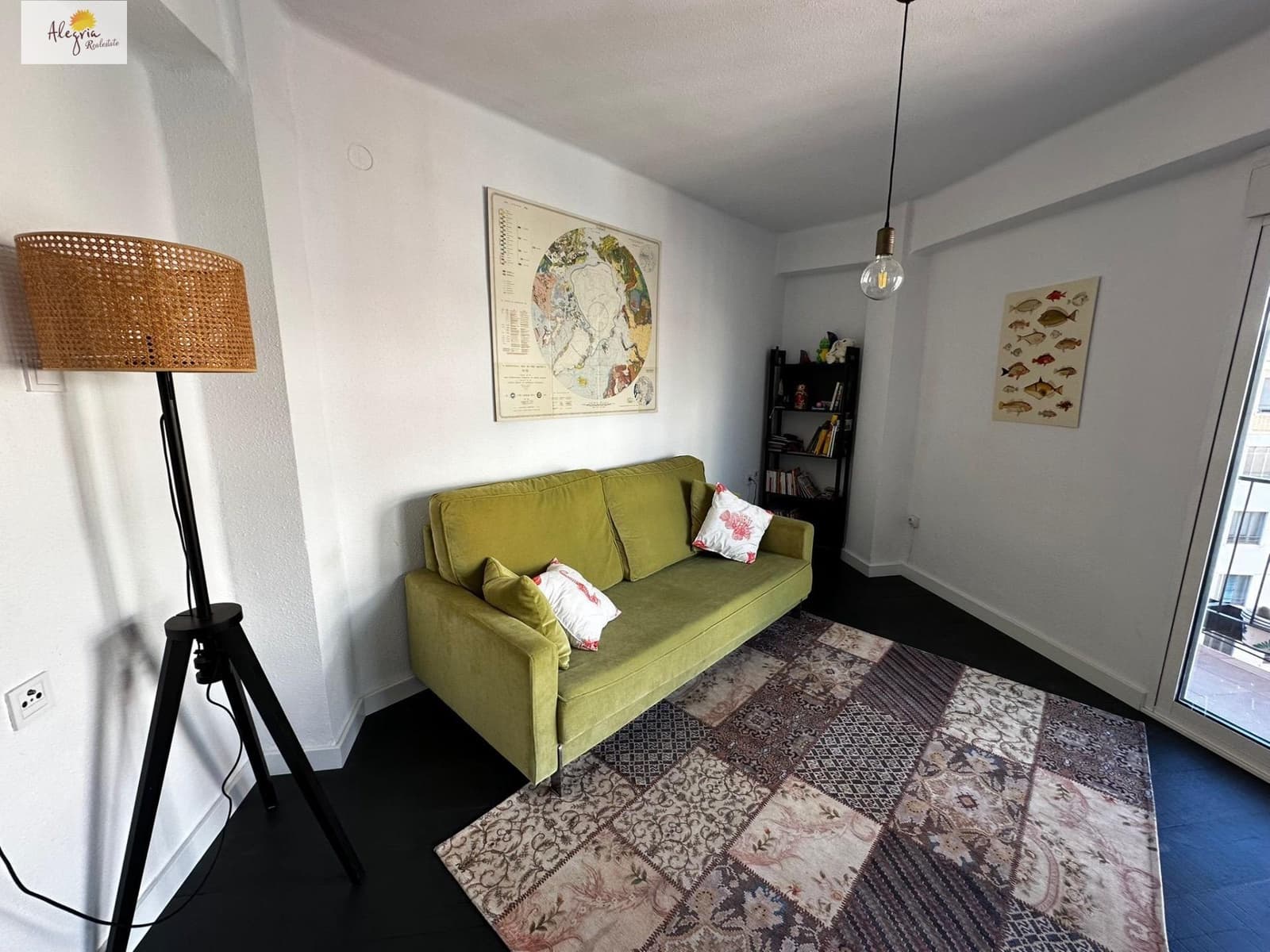 2 bedroom Apartment for rent in Valencia city - € 1,300 (Ref: 9353698)