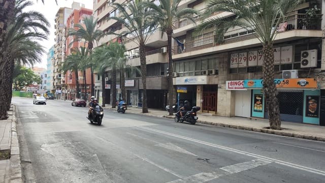 Comercial para venda em Alicante cidade - 510 000 € (Ref: 9353700)