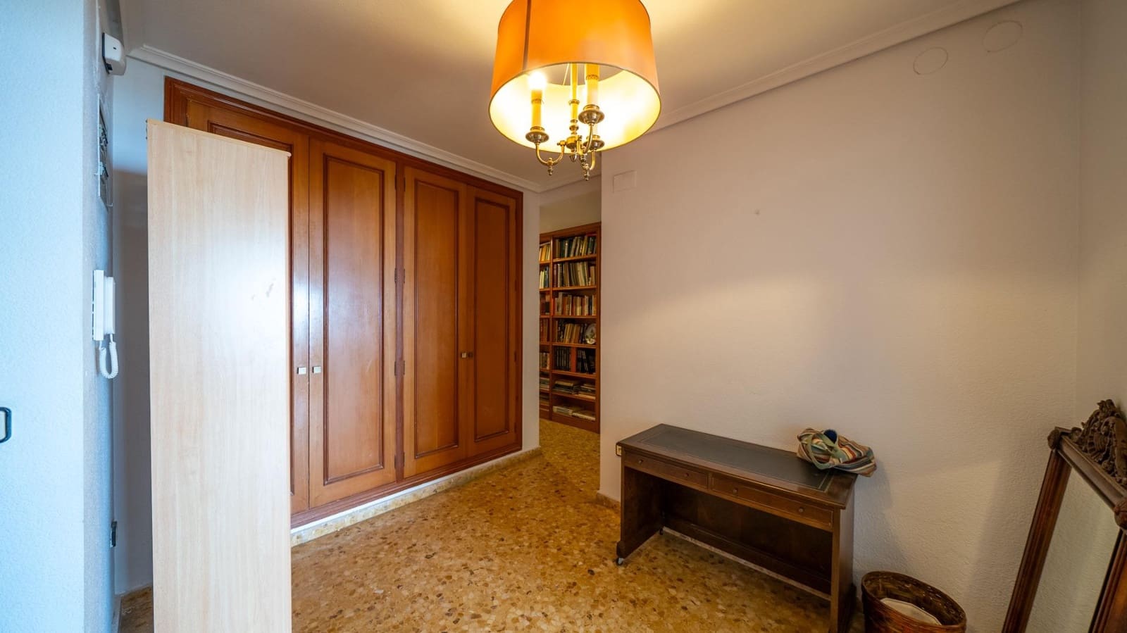 2 makuuhuone Asunto myytävänä paikassa Alicante kaupunki - 495 000 € (Ref: 9353701)