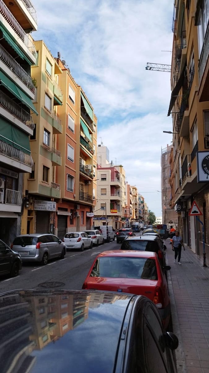 Commerciale da affittare in Alicante citta - 750 € (Rif: 9355945)
