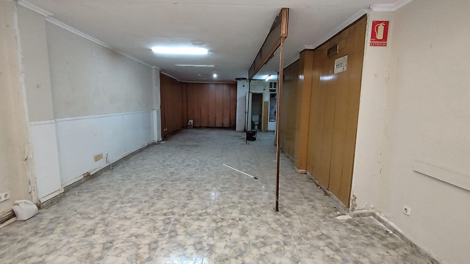 Commerciale da affittare in Alicante citta - 750 € (Rif: 9355945)