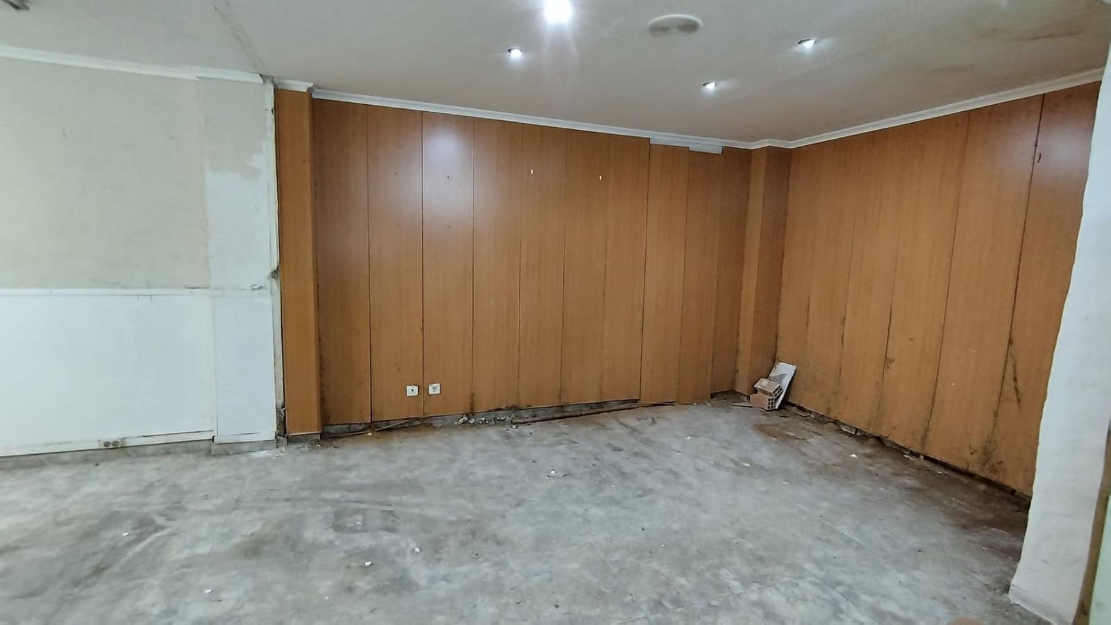 Commerciale da affittare in Alicante citta - 750 € (Rif: 9355945)