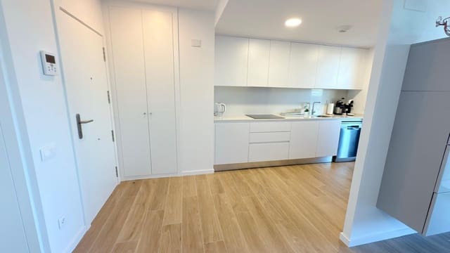 2 soveværelse Lejlighed til leje i San Juan de Alicante / Sant Joan d'Alacant med swimmingpool garage - € 1.700 (Ref: 9362437)