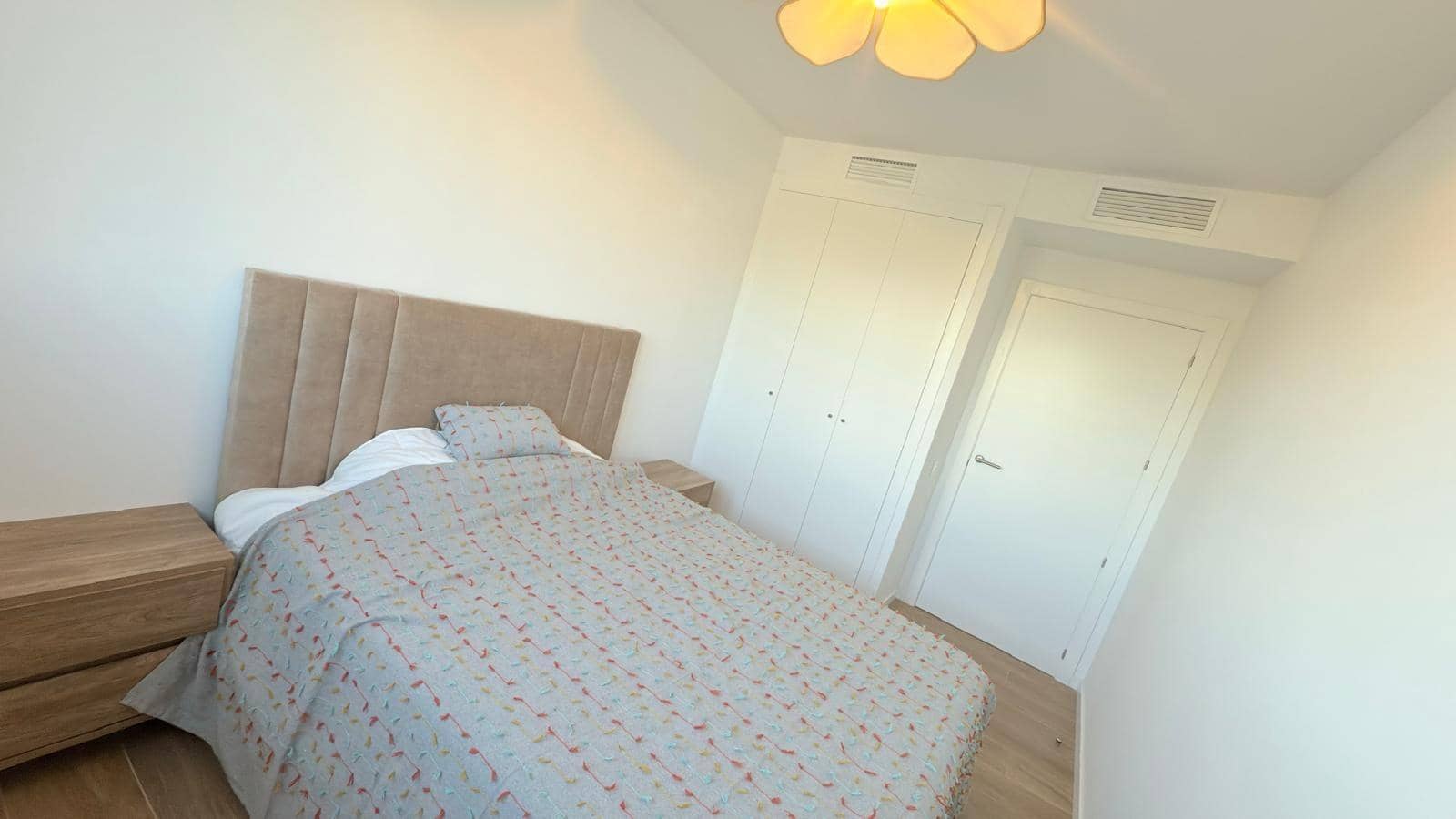 2 soveværelse Lejlighed til leje i San Juan de Alicante / Sant Joan d'Alacant med swimmingpool garage - € 1.700 (Ref: 9362437)