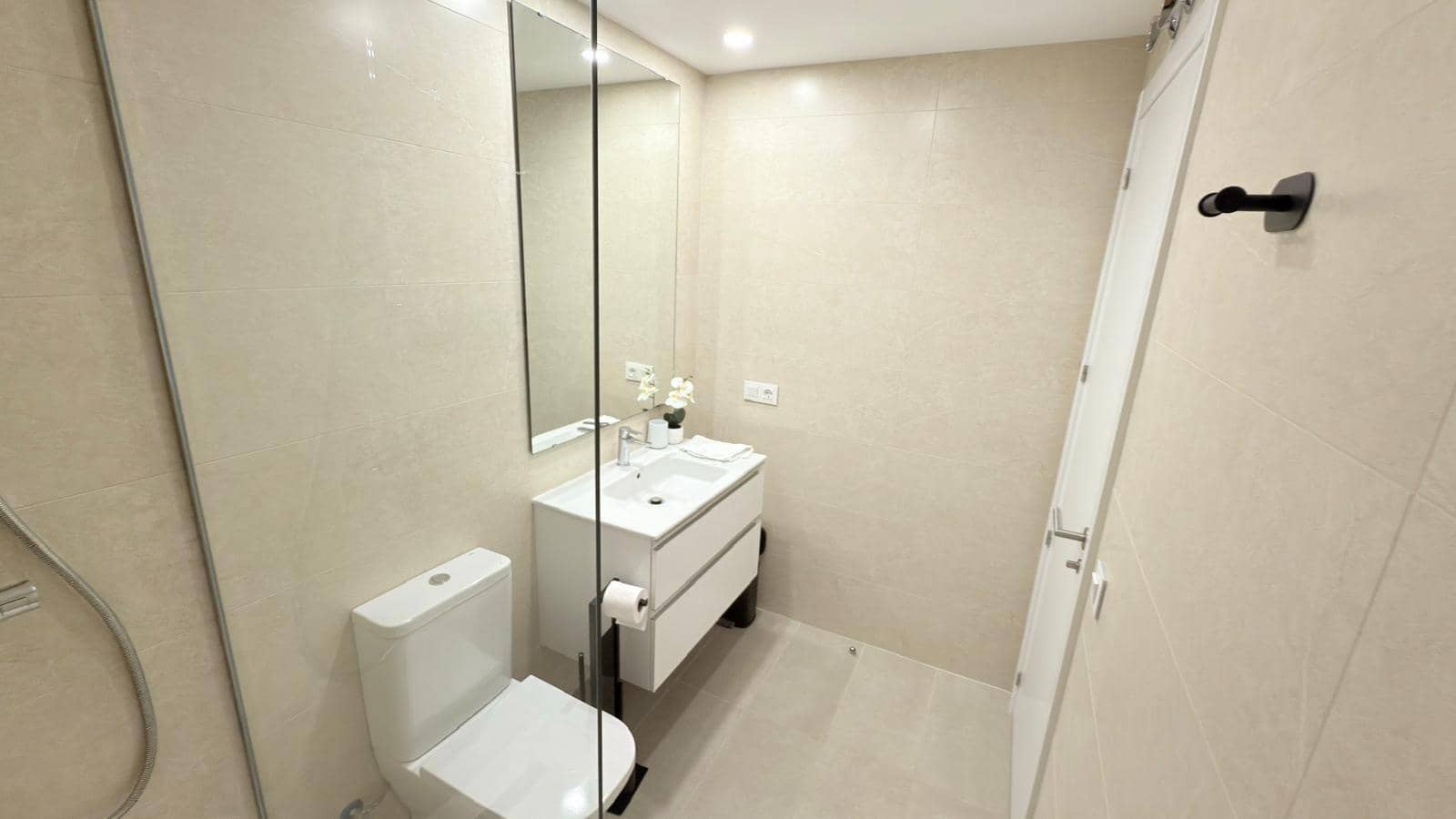 2 soveværelse Lejlighed til leje i San Juan de Alicante / Sant Joan d'Alacant med swimmingpool garage - € 1.700 (Ref: 9362437)