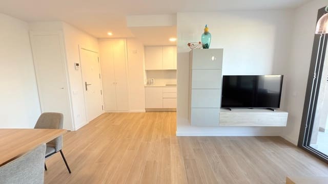 2 soveværelse Lejlighed til leje i San Juan de Alicante / Sant Joan d'Alacant med swimmingpool garage - € 1.700 (Ref: 9362437)